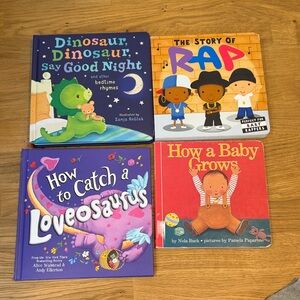 💚 5 for $15/ Children's Book bundle